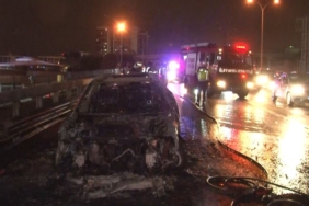 TEM Otoyolu’nda otomobil alev alev yandı