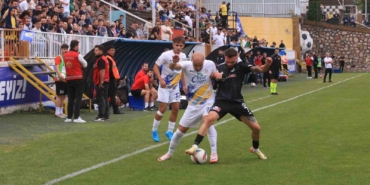 TFF 2. Lig: Belediye Derincespor: 1 - Aksarayspor: 5