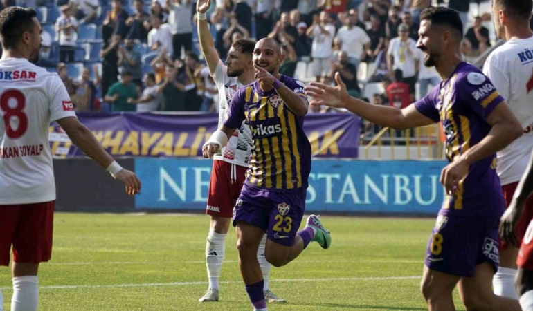 Trendyol Süper Lig: Eyüpspor: 1 - Gaziantep FK: 1 (İlk yarı)