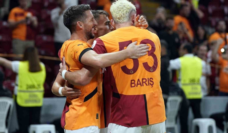 Trendyol Süper Lig: Galatasaray: 2 - Gaziantep FK: 0 (İlk yarı)