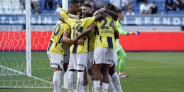 Trendyol Süper Lig: Kasımpaşa: 0 - Fenerbahçe: 2 (İlk yarı)