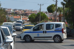 Turistik Cunda Adası yolu az daha ulaşıma kapatılıyordu