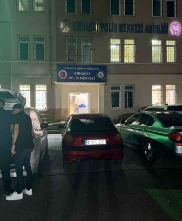 Tuzla’da düğün konvoyu yaparak yolu kapatan sürücülere ceza