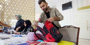 Ümraniye Belediyesi’nden öğrencilere kırtasiye desteği