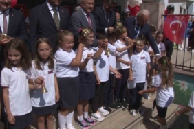 Ümraniye’de öğrenciler için ders zili çaldı, yeni eğitim öğretim yılı başladı