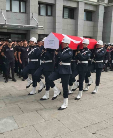 Ümraniye’de şehit edilen polis memuru Şeyda Yılmaz için tören düzenlendi