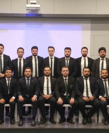 Ünitimsah’ta bayrak değişimi
