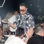 Ünlü şarkıcı Metin Arolat hayatını kaybetti