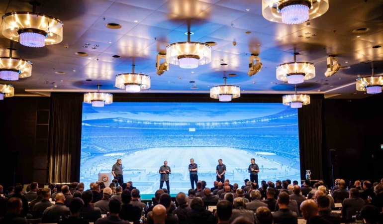 Vincenzo Montella, UEFA Milli Takım Teknik Direktörleri Konferansı’na katıldı