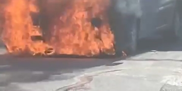 VIP minibüs cayır cayır yandı