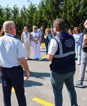 Yabancı öğretmen ve öğrenciler su arıtma süreçlerine tanıklık etti