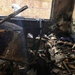 Yangında hasar görev ev temizlendi