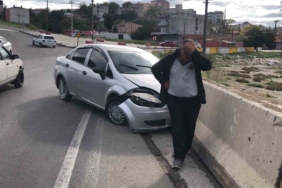 Yardıma diye geldikleri kazazedenin telefonunu çaldılar