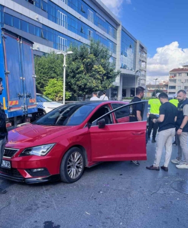 Yeni eğitim öğretim döneminde okul önlerinde polis denetimi yapıldı