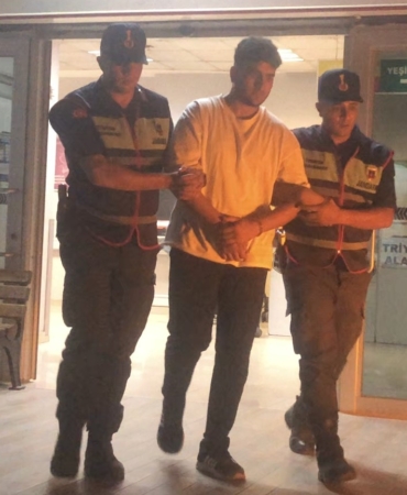 Yol verme kavgasında 1 kişiyi tabancayla öldüren ağabey ve kardeşi adliyeye sevk edildi