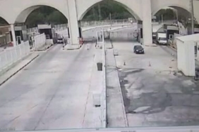 Yunanistan uyruklu sürücü sınırda dehşet saçtı: Bıçakla polise saldırdı, vuruldu