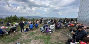 Yüzlerce kişi kuş gözlem etkinliğinde bir araya geldi