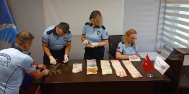 Zabıta ekipleri 26 dilenciden 4 bin 739 TL ele geçirdi