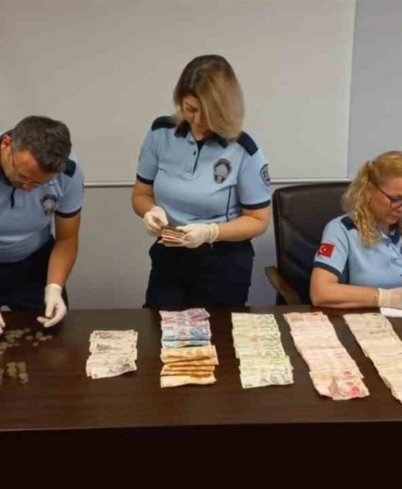Zabıta ekipleri 26 dilenciden 4 bin 739 TL ele geçirdi