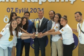 Zeytinburnu’nda Yaz Spor Okulları Öğrencileri düzenlenen törenle mezun oldu