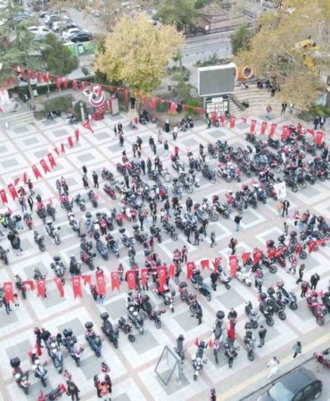 150 motorcudan Cumhuriyet Korteji