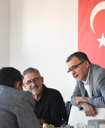 94 Mahalle muhtarı Başkan Hakan Şehirli ile bir araya geldi