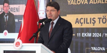 Adalet Bakanı Tunç: "Suç ve suçluyla topyekun milletçe mücadele etmeliyiz"