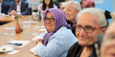 AK Parti İstanbul İl Kadın Kolları’ndan Dünya Yaşlılar Günü’nde anlamlı ziyaret