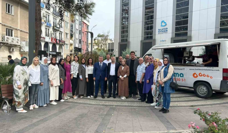 AK Parti Karesi İlçe Kadın Kolları’ndan Geleneksel Lokma Hayrı