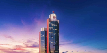 Akbank, seküritizasyon programının kredi notunun BBB’ye yükseldiğini açıkladı