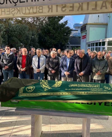 Aksaray’da devrilen otobüste hayatını kaybeden Bandırmalı yolcu defnedildi