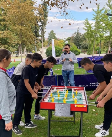 Altıeylül’de Sağlıklı Yaşam Yürüyüşü ve Sportif Etkinlikler Gerçekleşti