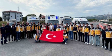 Ambulans şoförlerine güvenli sürüş eğitimi