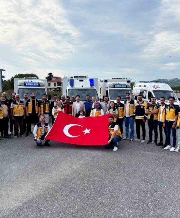 Ambulans şoförlerine güvenli sürüş eğitimi