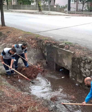 Ani yağışlara karşı mazgal ve menfez temizliği