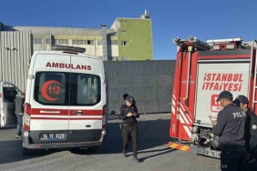 Arnavutköy’de geri dönüşüm tesisini sigara küle çeviriyordu