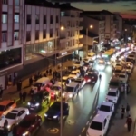 Arnavutköy’de sirenli, abartı egzozlu düğün konvoyu trafiği kapattı: O anlar kamerada