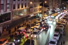 Arnavutköy’de sirenli, abartı egzozlu düğün konvoyu trafiği kapattı: O anlar kamerada