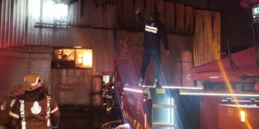 Ataşehir’de kimyasal madde deposunda yangın