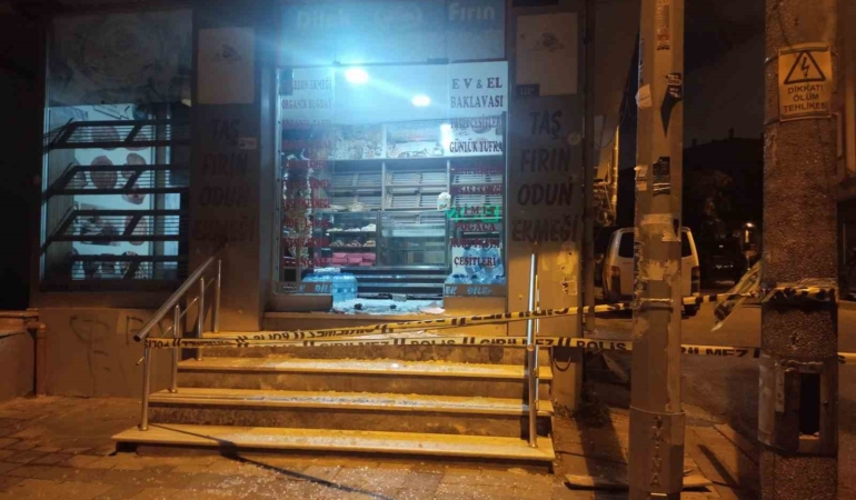 Ataşehir’de silahlı çatışma: 4 yaralı