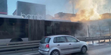 Avcılar’da metrobüste yangın paniği