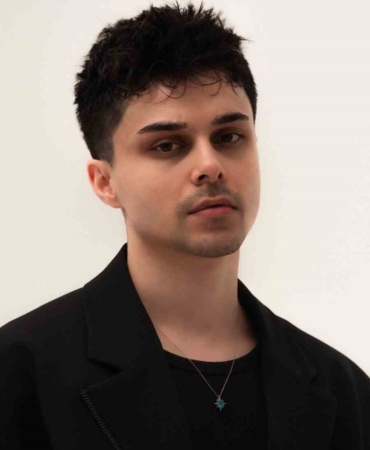 Ayberk Serin ‘Gün Batarken’ ile hayranlarıyla buluşuyor