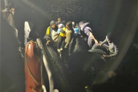 Ayvalık açıklarında 39 düzensiz göçmen yakalandı