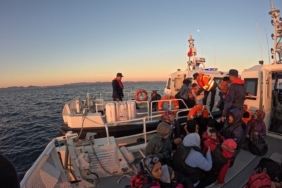 Ayvalık’ta 16’sı çocuk toplam 33 düzensiz göçmen yakalandı