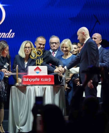 Bahçeşehir Koleji 30’uncu kuruluş yıl dönümünü kutladı