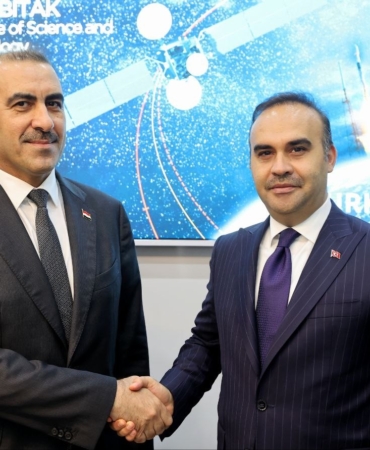 Bakan Kacır’dan sanayi ve teknoloji diplomasisi