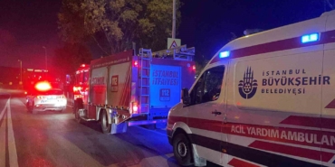 Bakırköy’de 3 aracın karıştığı zincirleme kazada 4 kişi yaralandı