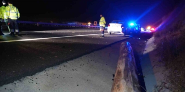 Balıkesir’de tomruk yüklü tır dehşet saçtı: 1 ölü, 9 yaralı