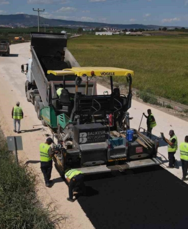 Balıkesir’de yolu olmayan yer kalmayacak