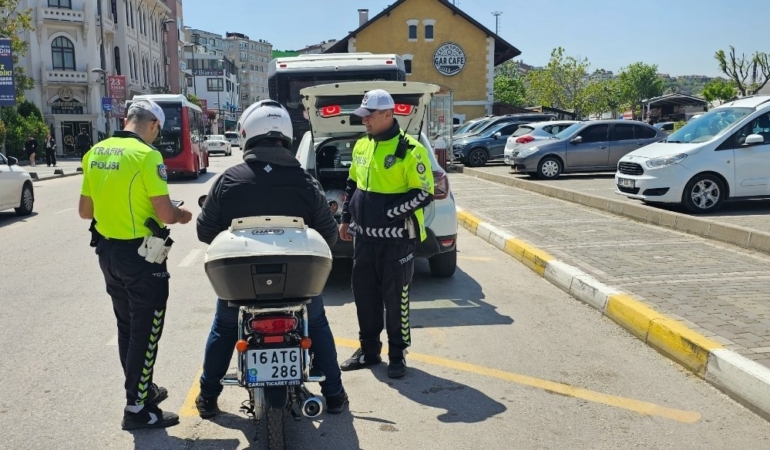 Bandırma’da motosiklet ve motorlu bisiklet denetimleri yoğunlaştı